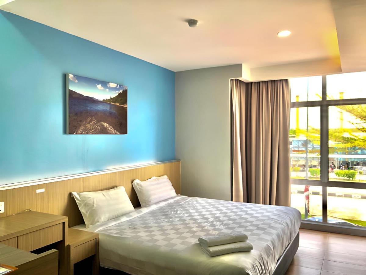 Double Happiness Hotel Sitiawan Buitenkant foto